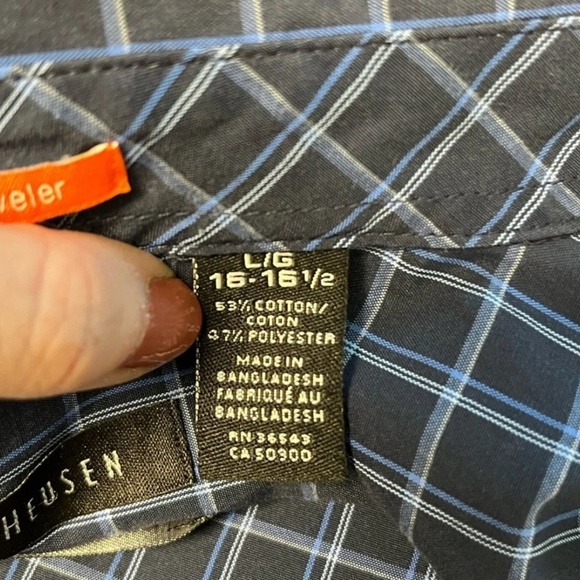 Van Heusen button down shirt - Picture 4 of 4